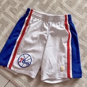 Authentic Shorts Philadelphia 76ers Home 1996-97 Size LARGE men’s